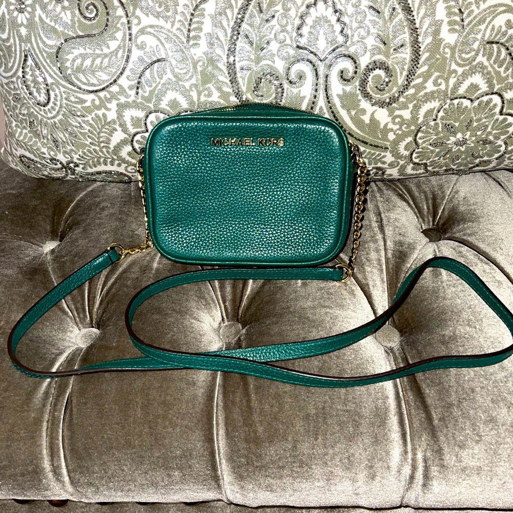 Michel kors crossbody